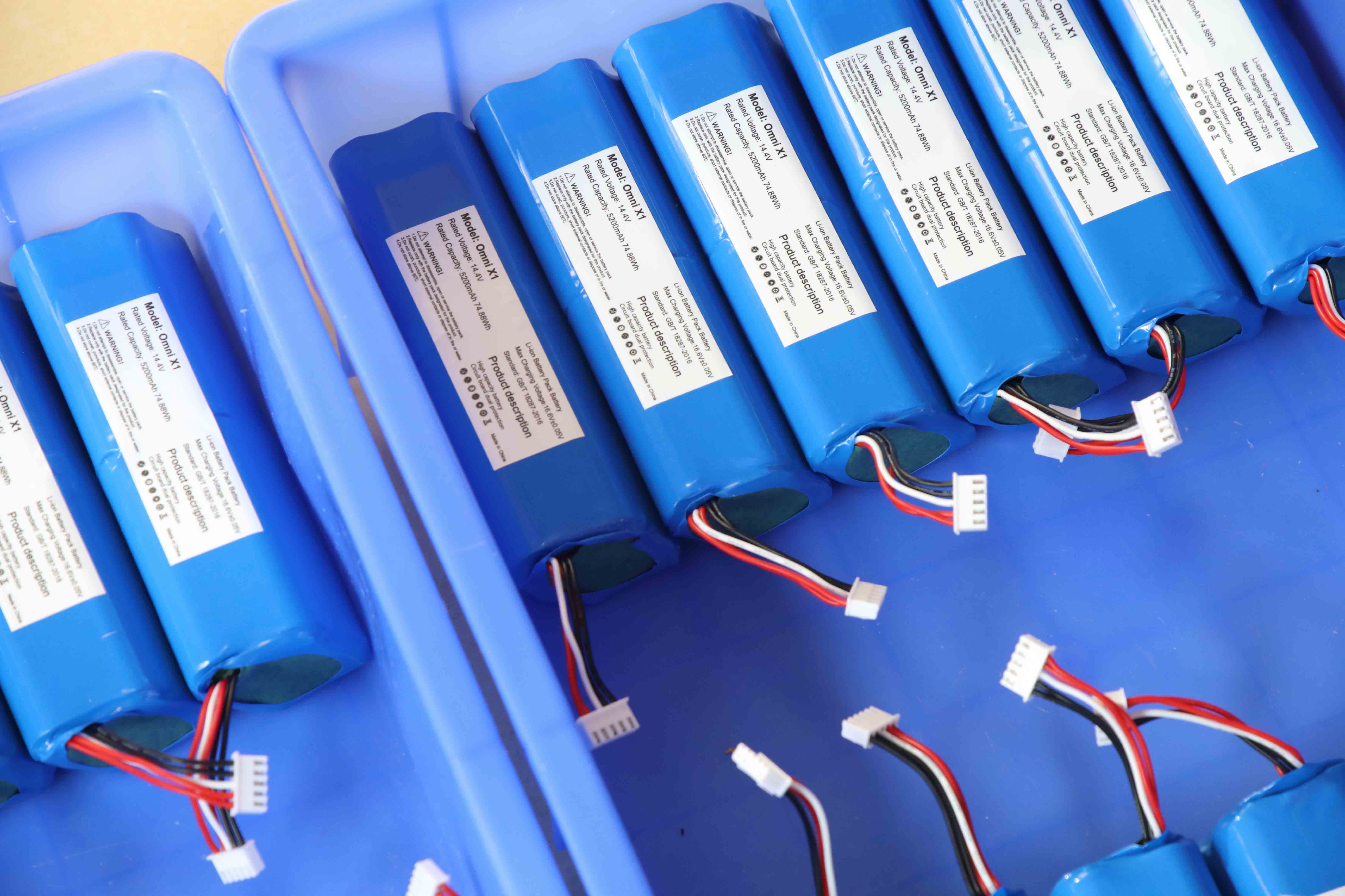 14.8V 6800mAh Vacuun Cleaner Battery for Ecovacs Deebot Omni X1 Battery S10-Li-144-5200 Sweeper Robot Batteries